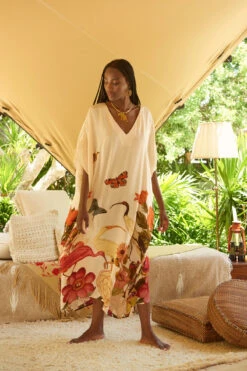 Xim Kaftan -Farm Rio Swimwear Shop 123D40 Apparel Top Scattered Fauna Lifestyle1