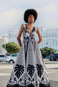 Farm Rio Macaw Elegance Maxi Dress -Farm Rio Swimwear Shop 306647 Apparel Dress Macaw Elegance Black Lifestyle